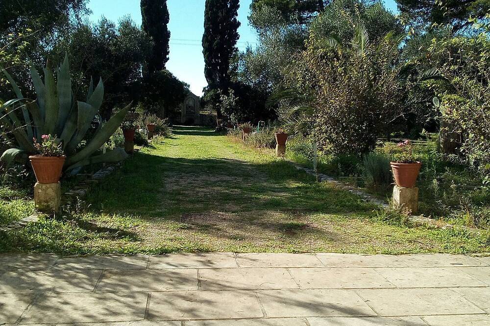 Junior Suite für Familien mit eigener Farm Villa Coluccia in Martano, Lecce Provinz