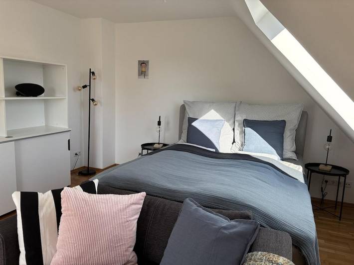 Ferienwohnung für 4 Personen, mit Balkon und Terrasse sowie Garten und Seeblick in Herrsching