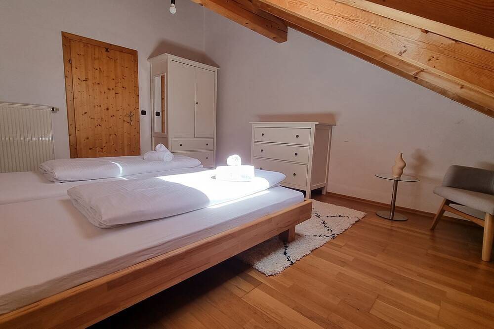 Ganze Wohnung, Ferienwohnung am Kochelsee mit Balkon – ideal für Familien in Schlehdorf, Kochelsee