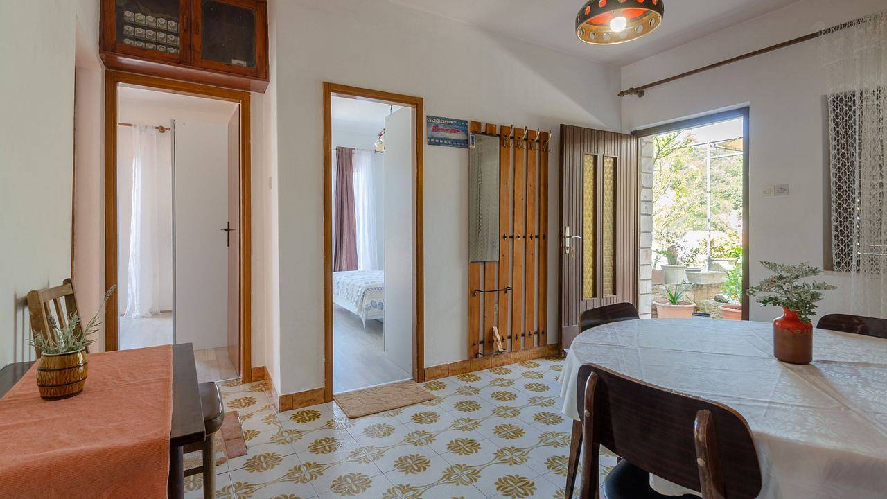 Ganze Ferienwohnung, Ferienwohnung für 6 Personen (59 m²) in Zavalatica in Čara, Korcula