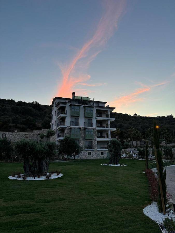 Ferienwohnung für 7 Personen, mit Ausblick und Balkon sowie Garten - 1