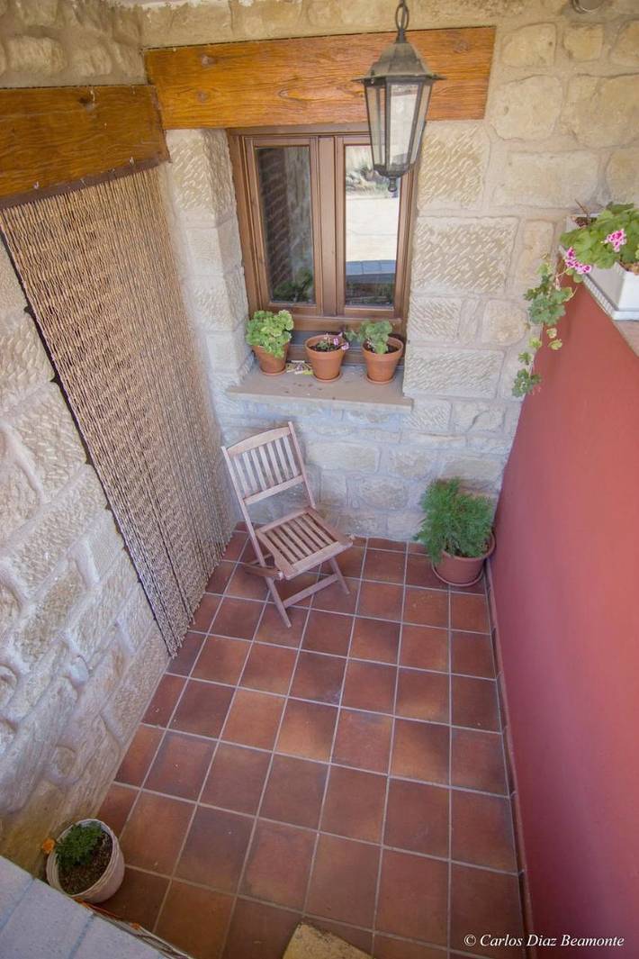 Gîte pour 4 personnes, avec vue et balcon à Ayerbe - 4