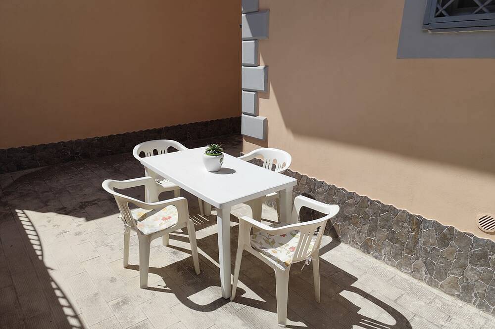 Entire apartment, Vacation Home Southern Geko in Torre del Greco, Vesuvio National Park