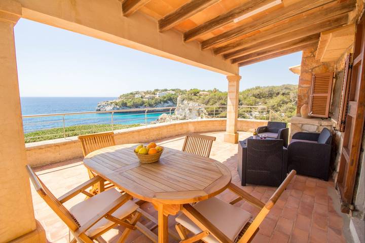 Ferienwohnung für 4 Personen, mit Meerblick und Terrasse sowie Garten auf Mallorca - 2