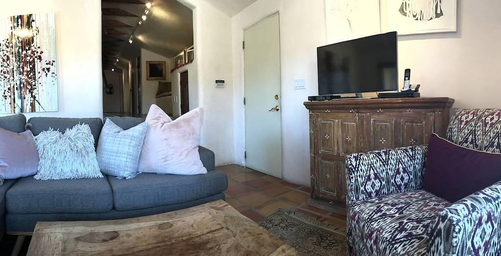 Ganze Wohnung, Canyon Road Historische Lage für Kunst und Restaurants, alles zu Fuß erreichen! in Santa Fe, Santa Fe County