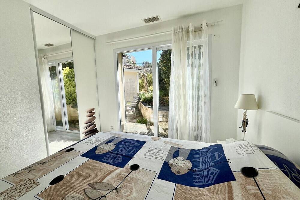 Villa des Chênes by Agence Bru - 532861 in Maubuisson, Carcans