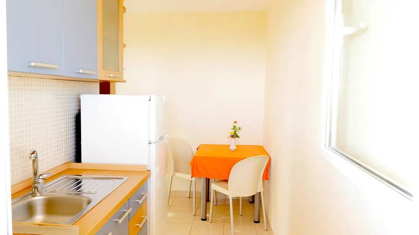 Ferienwohnung für 2 Personen, mit Terrasse auf Vis - 2