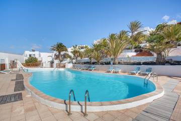 Ferienwohnung für 2 Personen, mit Kinderpool und Garten sowie Balkon auf den Kanaren