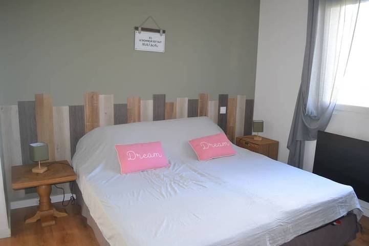 Location de vacances pour 8 personnes, avec jardin ainsi que sauna et jacuzzi à Néac - 3