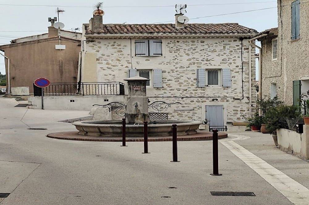 Apartamento entero, Quiet T2 apartment in Provencal village in Cadolive, Marsella region