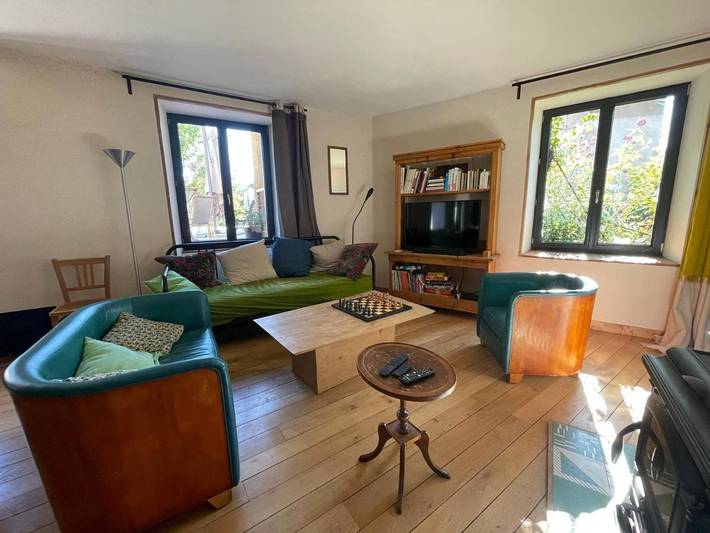 Location de vacances pour 8 personnes, avec terrasse et vue, animaux acceptés à Arbois (homonymie) - 2