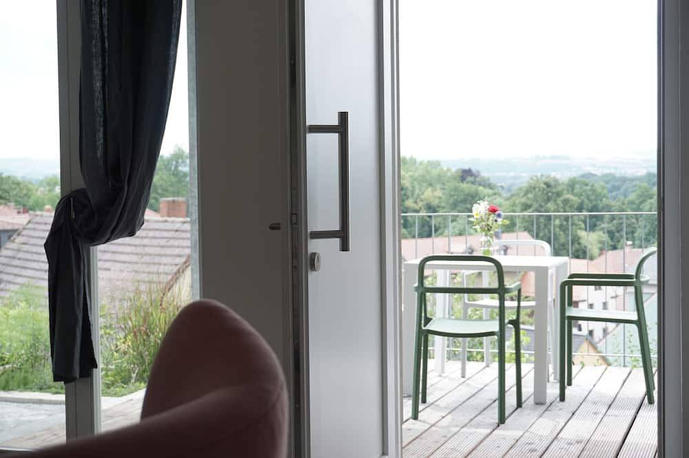 Ganze Wohnung, Fewo Emma - Urlaub in Pillnitz mit Kamin, großer  Terrasse und Weitblick in Loschwitz, Dresden
