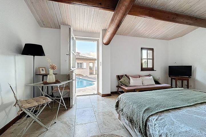 Location de vacances pour 2 personnes, avec piscine à Villeneuve - 3