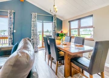 Chalet for 6 People in Angus, Scotland, Photo 2