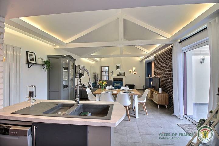 Gîte pour 4 personnes, avec terrasse et jardin à Étables-sur-Mer - 4