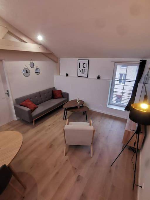 Appartement entier, Three-Bedroom Apartment in Bourg-en-Bresse, Région de Bourg-en-Bresse