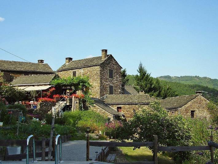 Cottage pour 4 personnes, avec jardin et jacuzzi à Saint-Frézal-de-Ventalon