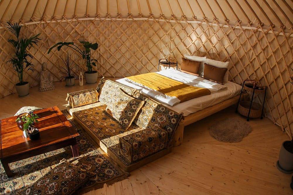 Woodmood Jurte mit Wellness in Leuk, Walliser Alpen
