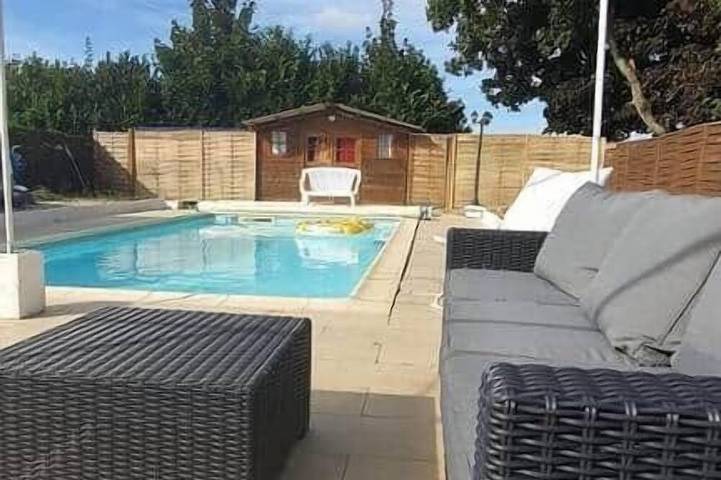 Maison de vacances pour 4 personnes, avec balcon et piscine