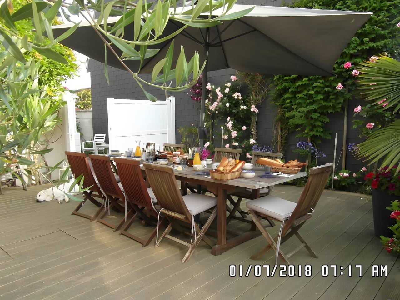 Bed and Breakfast 'Chambre 3' con terraza compartida, jardín compartido y Wifi in Merville-Franceville-Plage, Región de Caen