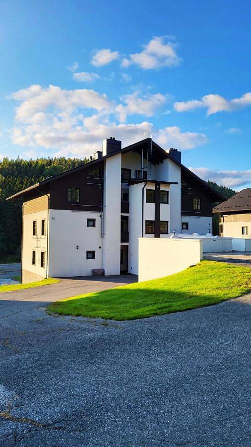 Appartement de vacances pour 6 personnes, avec vue ainsi que sauna et balcon