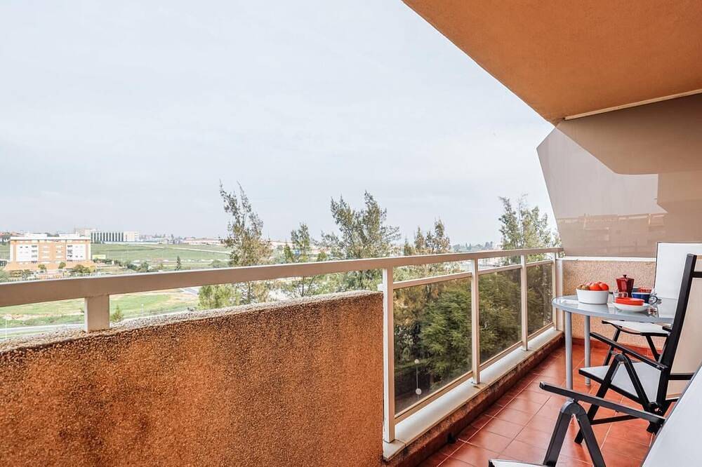Apartamento entero, Sensacional Apt 2 Hab 2 baños 4 pax Aljarafe Metro in San Juan de Aznalfarache, Provincia de Sevilla