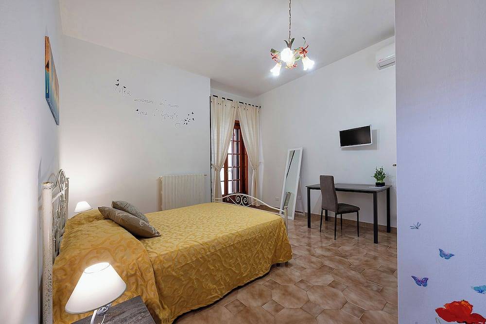 Serendila a few km from Gallipoli - great for families and groups, with garden in Neviano, Golf von Tarent