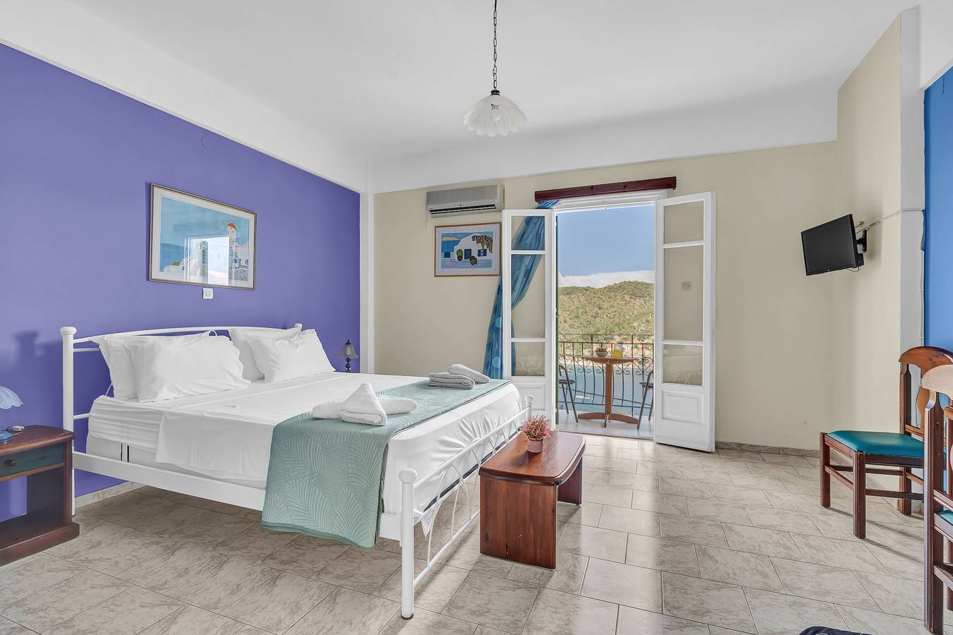 Ganzes Studio, Studio 'Veronis 6' mit Meerblick, gemeinschaftlich genutztem Pool & Wlan in Vathy, Griechenland