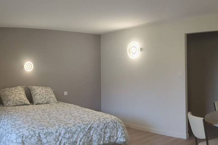 Gîte pour 4 personnes, avec jardin et terrasse à La Cresse - 2