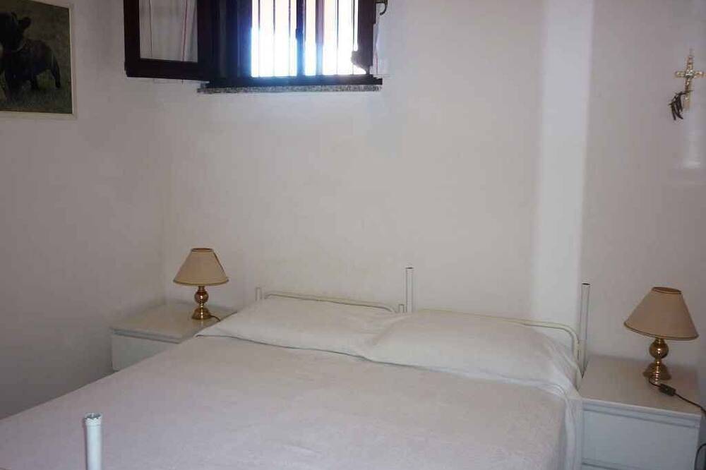 Ganze Wohnung, Ferienwohnung mit Balkon und Meerblick in Palmadula, Sassari