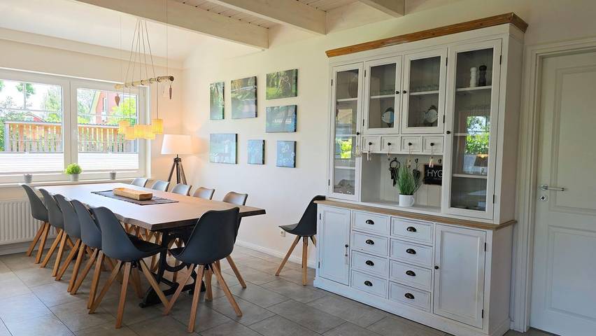 Ferienhaus für 12 Personen, mit Whirlpool und Terrasse sowie Garten und Sauna in Blekendorf - 4