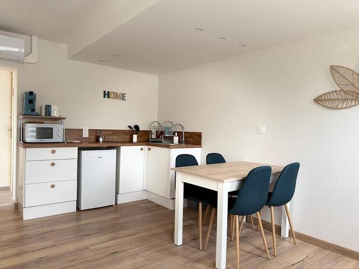 Location de vacances pour 4 personnes, avec terrasse et jardin à Fresnoy-Folny