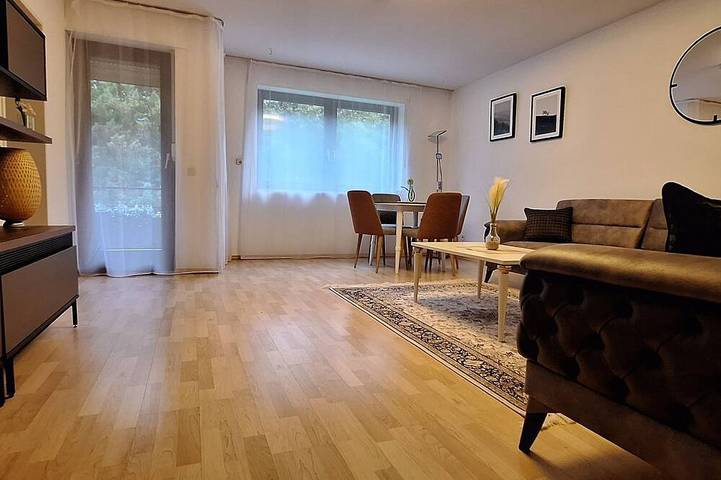 Ganze Wohnung, 61qm Liebevoll eingerichtete Wohnung in Herzogenrath in Rheinland