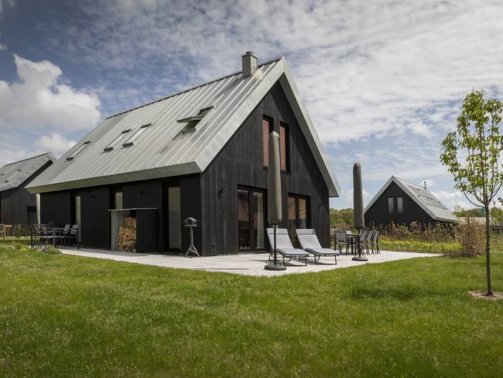 Schöne Villa mit großem Garten in Sint Nicolaasga, Ijsselmeer