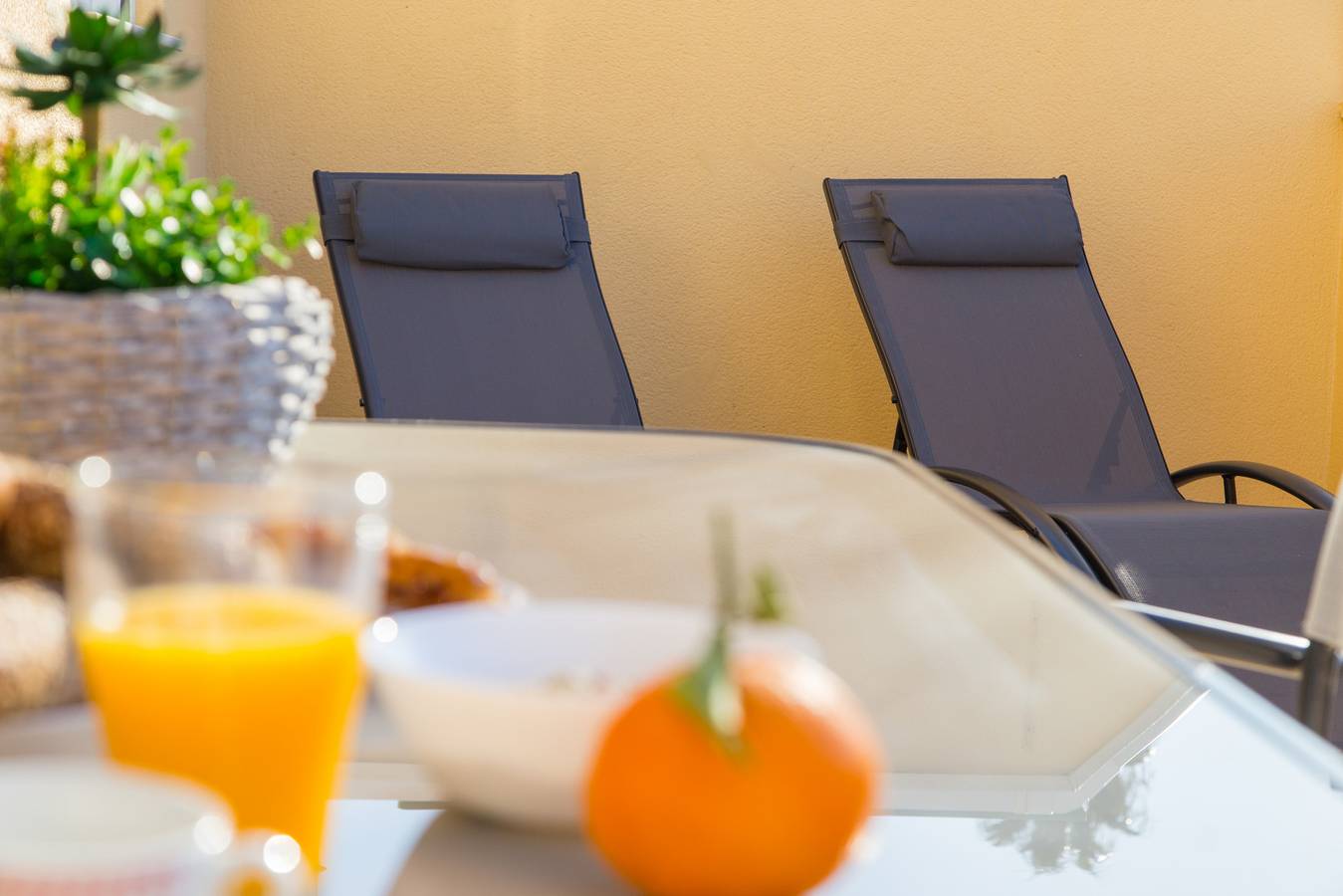 Ganze Wohnung, Ferienwohnung für 4 Personen mit Garten in Las Marinas, Dénia