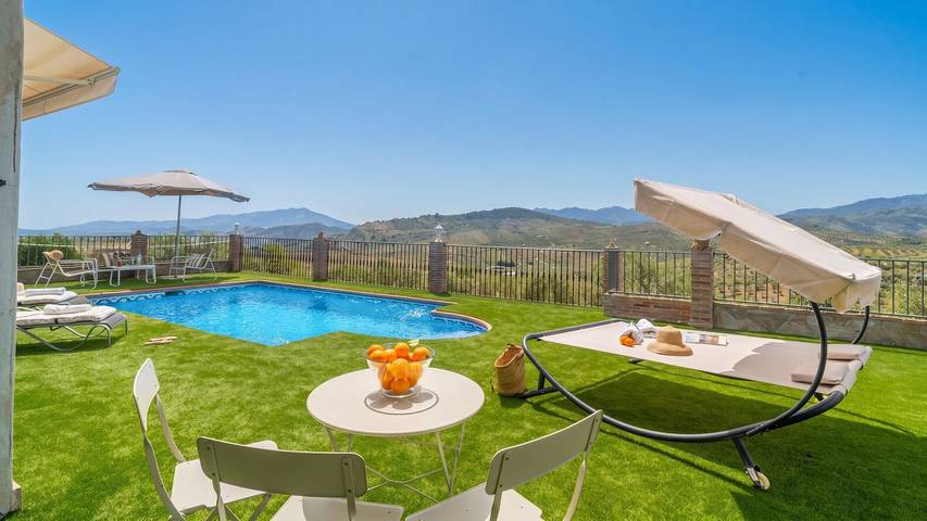 Chalet para 4 personas, con piscina en Sierra de las Nieves - 2