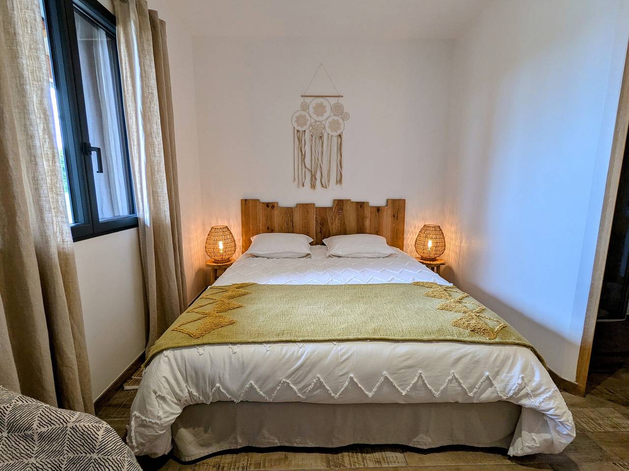 Chambre Bohème avec piscine chauffée et Wi-Fi gratuit in Faverolles, Vallée de la Loire