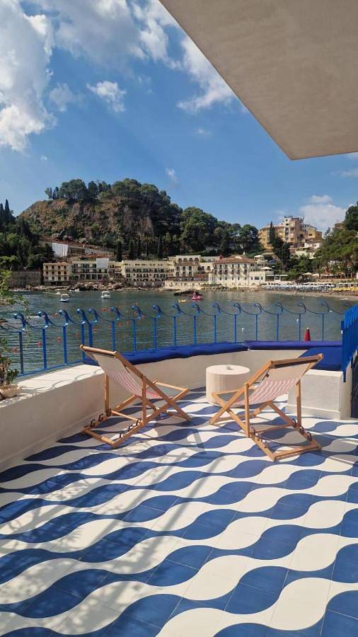 Apartamento para 6 personas, con Balcón además de Terraza y Vistas en Mazzarò