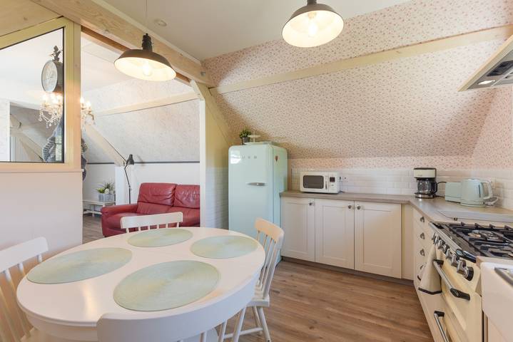 Cottage 'Gîte  De La Douloustre' with Mountain View, Private Terrace and Air Conditioning in Montgaillard (Hautes-Pyrénées), Hautes-Pyrénées