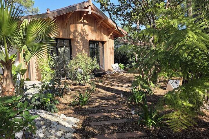 Gîte pour 4 personnes, avec jardin et piscine à Lège-Cap-Ferret