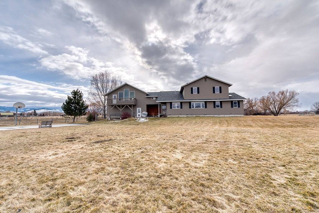 Die Ponds-A Working Ranch in Ravalli County