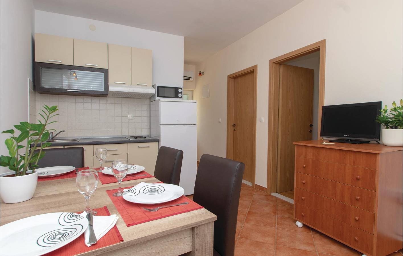 Ganze Ferienwohnung, Ferienwohnung für 4 Personen mit Terrasse in Trstenik, Peljesac