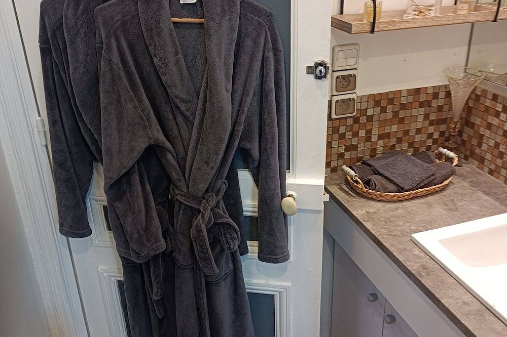 Charming bed and breakfast in the heart of Calais in Calais, Calais region
