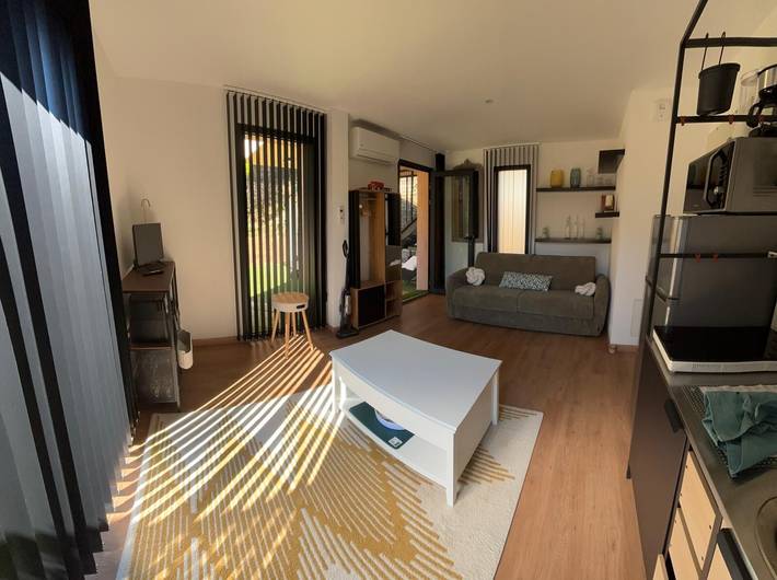 Monolocale intero, Appartamento "Le Cocon des Oliviers" con terrazza privata, Jacuzzi, Wi-Fi e aria condizionata in Salernes, Draguignan e dintorni