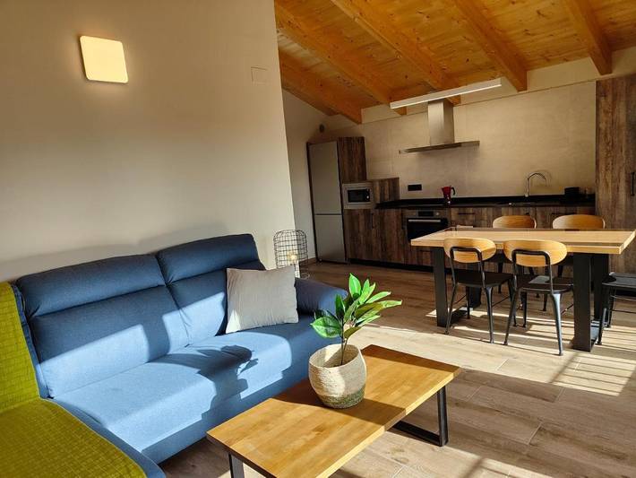 Casa rural para 6 personas, con jardín y vistas en Aragón