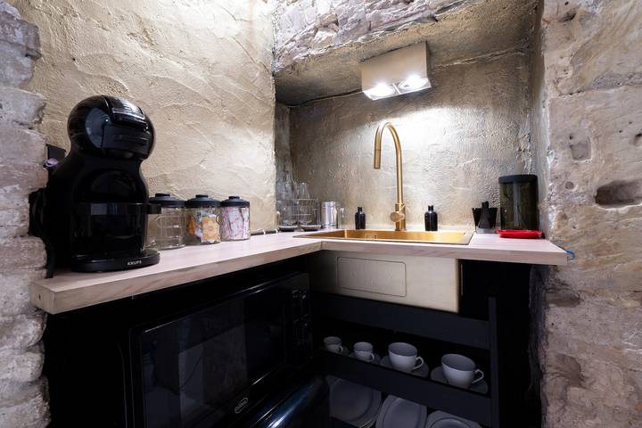 Hel lägenhet, Apartment 'Casa Grotta Fallen Angel Cave' with Air Conditioning and Wi-Fi in Stampace, Cagliari