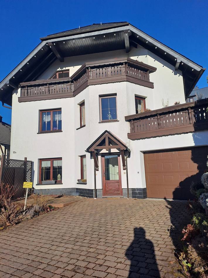 Ferienwohnung für 3 Personen, mit Balkon und Garten in Marienberg