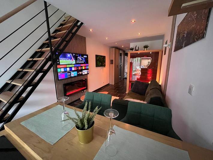 Maison d’hôte pour 2 personnes, avec jacuzzi ainsi que sauna et jardin