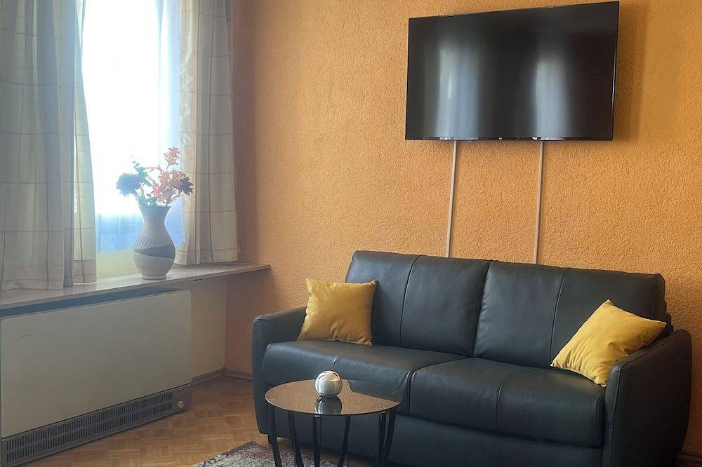 Ganze Wohnung, Wunderschöne Ferienwohnung  mit Balkon und Fahrradraum, für bis zu 6 Personen. in Sankt Goar, Mittelrhein