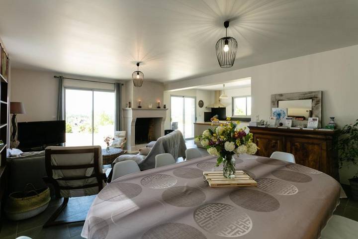 Location de vacances pour 2 personnes, avec vue et jardin à Carennac - 3